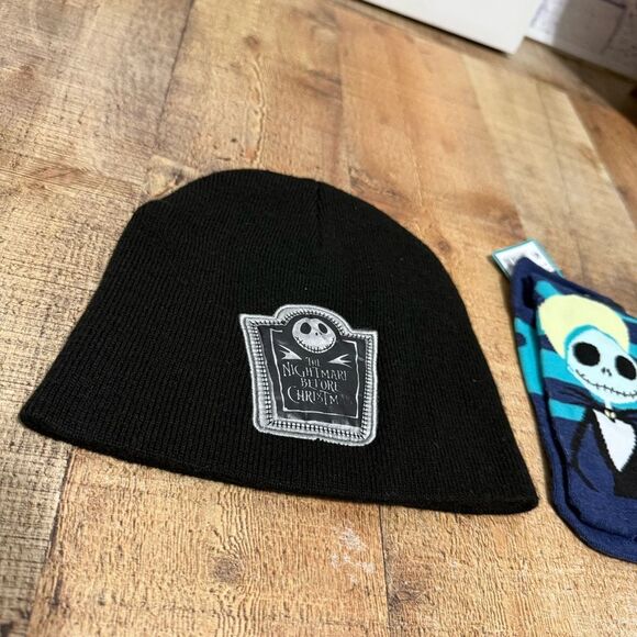 The Nightmare Before Christmas Jack Skellington beanie & socks bundle - Picture 2 of 10